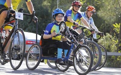 Meital Weiss, paraplégique et participatrice régulière à la course cycliste annuelle d'Alyn qui a lieu du 10 au 14 novembre 2019 (Autorisation :  Atara Weiss)