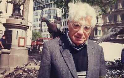 L'auteur israélien d'origine irakienne disparu, Yitzhak Bar Moshe. (Autorisation : Idit Shemer)
