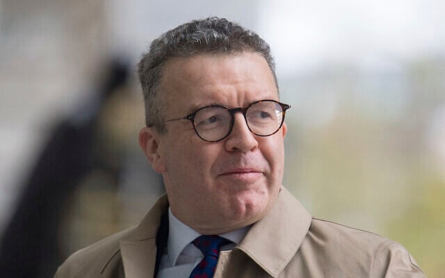 Dans cette photo datée du 31 mars 2019, on peut voir Tom Watson, le numéro 2 du parti Travailliste, principal opposition britannique, à Londres. Dans une annonce du mercredi 6 novembre 2019, Tom Watson a dit qu'il ne se représenterait pas aux prochaines élections législatives du 12 décembre. Il quitte également son poste de numéro 2 du parti Travailliste. (Dominic Lipinski/PA FILE via AP)