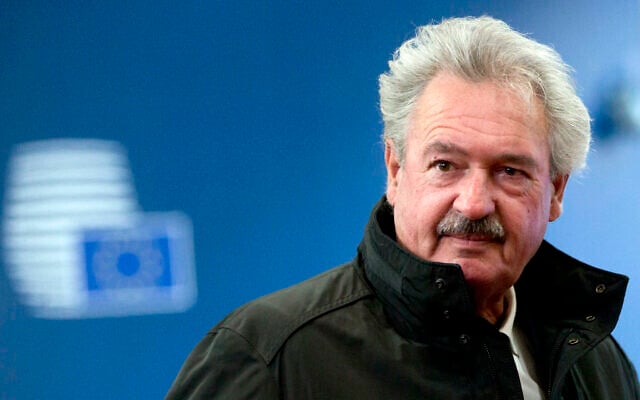 Le ministre luxembourgeois des Affaires étrangères Jean Asselborn arrive pour une réunion des ministres des Affaires étrangères de l'UE au bâtiment Europa à Bruxelles, le lundi 26 février 2018. (Crédit : AP / Virginia Mayo) Le ministre luxembourgeois des Affaires étrangères Jean Asselborn arrive pour une réunion des ministres des Affaires étrangères de l'UE au bâtiment Europa à Bruxelles, le lundi 26 février 2018. (Crédit : AP / Virginia Mayo)