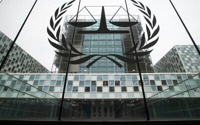 La Cour pénale internationale, ou CPI, à La Haye, Pays-Bas. (AP Photo/Peter Dejong)
