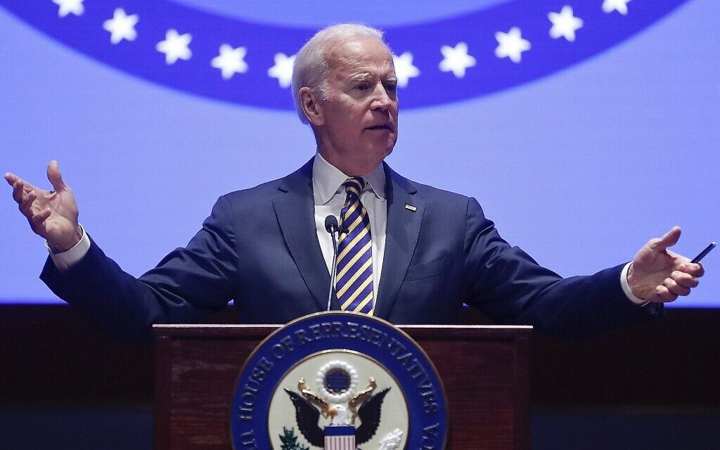 L'ancien vice-président Joe Biden s'exprime à la Conférence des questions Démocrates de la Chambre à Capitol Hill à Washington, le mercredi 7 février 2018. (AP Photo/Pablo Martinez Monsivais) L'ancien vice-président Joe Biden s'exprime à la Conférence des questions Démocrates de la Chambre à Capitol Hill à Washington, le mercredi 7 février 2018. (AP Photo/Pablo Martinez Monsivais)