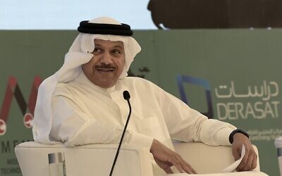 Cette photo prise le 29 octobre 2019 montre Abdel Latif al-Zayani, Secrétaire général du regroupement régional, le Conseil de coopération du Golfe (CCG) lors d'une Conférence sur la Technologie militaire au Moyen Orient (MEMTEC), dans la capitale du Bahreïn, Manama. (Photo par Mazen Mahdi / AFP)