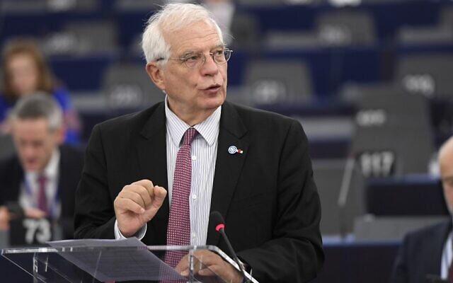 Le Haut représentant de l'Union européenne pour les affaires étrangères et la politique de sécurité, Josep Borell, s'exprime lors d'un débat au Parlement européen le 14 janvier 2020 à Strasbourg. (Crédit : FREDERICK FLORIN / AFP)