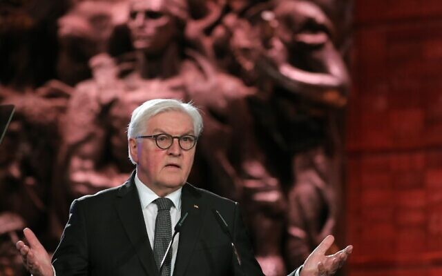 Le président allemand Frank-Walter Steinmeier prononce un discours lors du cinquième Forum mondial sur la Shoah au mémorial de la Shoah de Yad Vashem à Jérusalem, le 23 janvier 2020. (ABIR SULTAN / POOL / AFP)