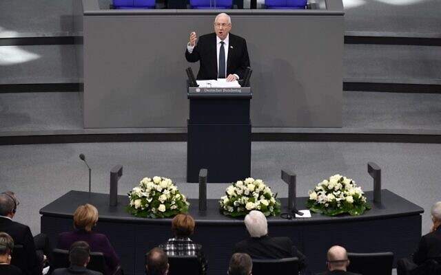 Le président israélien Reuven Rivlin s'adresse au Bundestag le 29 janvier 2020 à Berlin. (Crédit : John MACDOUGALL / AFP)