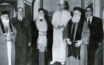 Le sultan Mohammed Ben Youssef avec les chefs des communautés juives au Maroc.