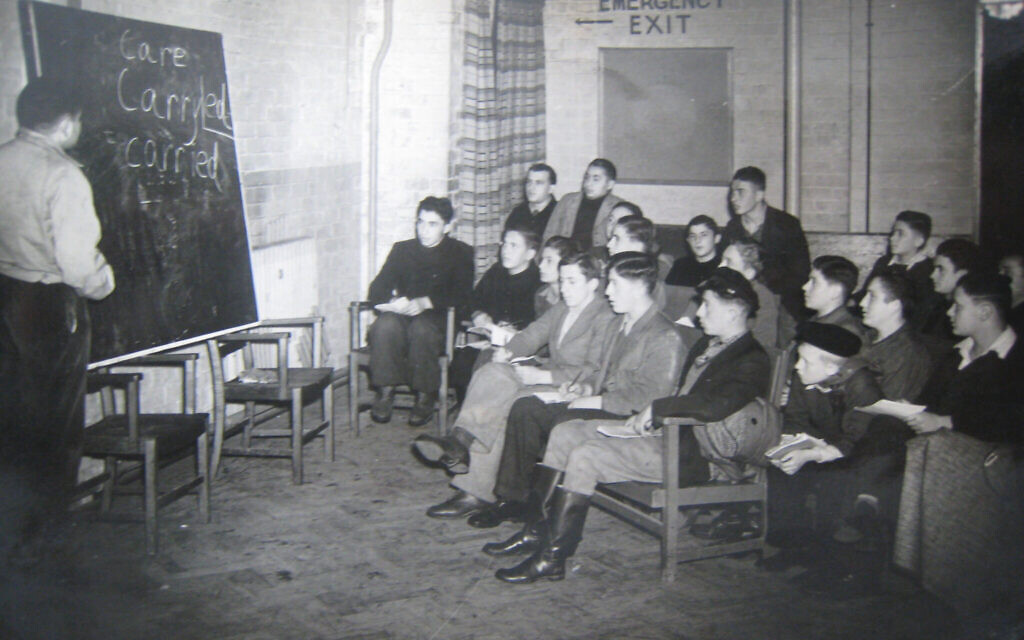 Enfants à l'école du Calgarth Estate vers 1946. (Lake District Holocaust Project)