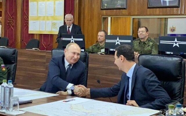 Vladimir Poutine et Bachar al-Assad à Damas, en Syrie, le 7 janvier 2020. (Crédit : SANA) Vladimir Poutine et Bachar al-Assad à Damas, en Syrie, le 7 janvier 2020. (Crédit : SANA)