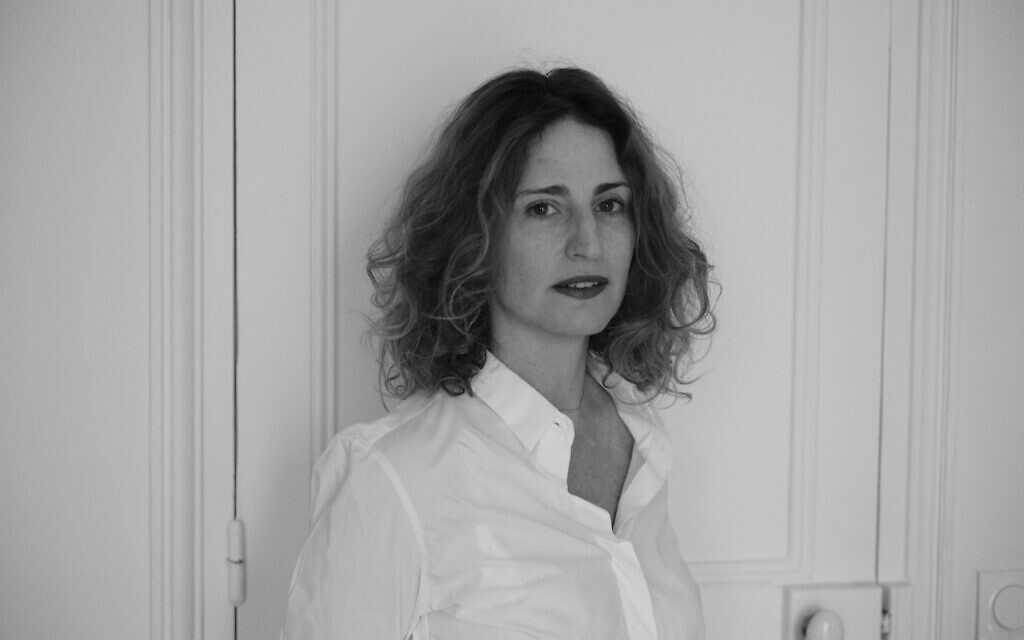 Sophie Nahum prolonge la série documentaire « Les Derniers » avec la parution d’un livre éponyme. (Crédit : Keren Ann)