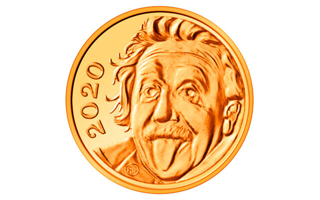Le célèbre portrait du physicien juif helvetico-américain Albert Einstein tirant la langue frappé par la Suisse sur la plus petite pièce d’or au monde. (Crédit : Swissmint / Benjamin Zurbriggen via AP)