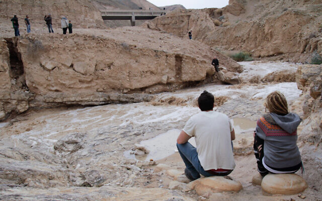 Photo de Wadi Og, un ruisseau qui coule à proximité de Jérusalem jusqu'à la mer Morte, le 26 novembre 2014. (Maxim Dinshtein/Flash90)