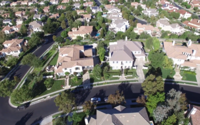 Une rue de Calabasas, en Californie. (Capture écran/YouTube)