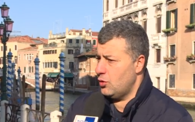 Arturo Scotto raconte aux médias italiens son attaque par des extrémistes d'extrême droite. (Capture d'écran)