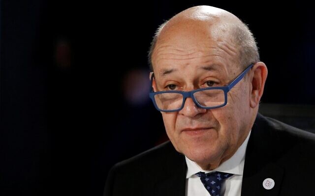 Jean-Yves Le Drian lors d'une session de travail pendant la rencontre des ministres des Affaires étrangères du G7, à Dinard, le 6 avril 2019 (Crédit :  AFP / POOL / STEPHANE MAHE.)