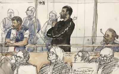 Ce croquis dressé le 4 février 2020, montre Gilbert Chikli (C) et Anthony Lasarevitsch (1er-g) lors de leur procès au palais de justice de Paris. (Crédit : Benoit PEYRUCQ / AFP)