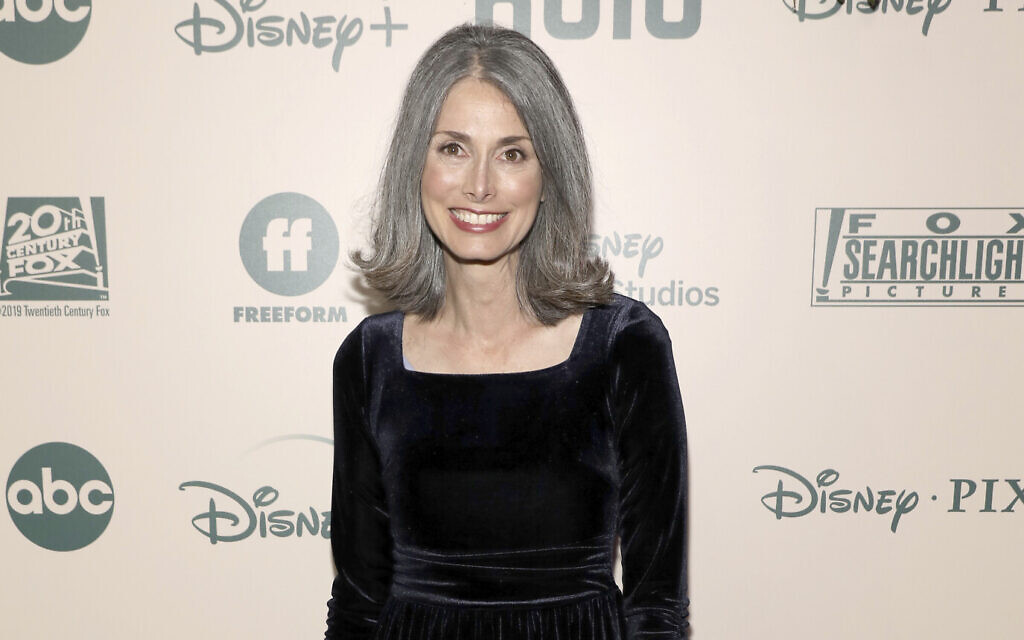Christine Leunens arrive à une soirée des Golden Globes FX et Disney au Beverly Hilton Hotel à Beverly Hills, en Californie, le 5 janvier 2020 (Crédit : Mark Von Holden/Invision/AP)