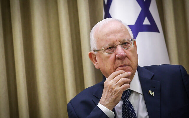Le président Reuven Rivlin photographié à la résidence du président le 6 janvier 2020 à Jérusalem. (Flash90)