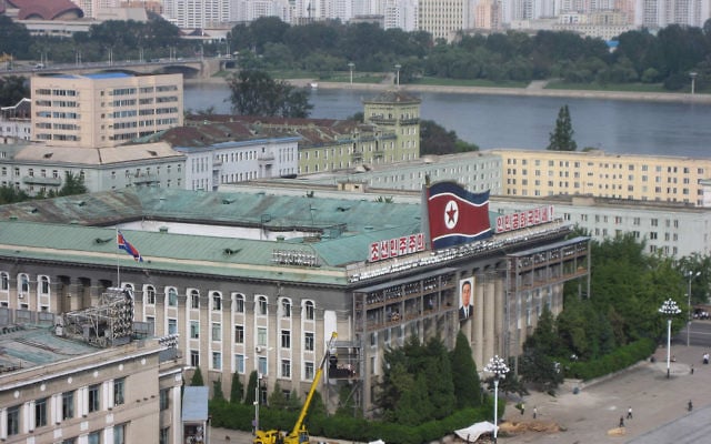 Un bâtiment gouvernemental à Pyongyang, la capitale nord-coréenne. Illustration. (Crédit : David Stanley/CC BY/Flikr) Un bâtiment gouvernemental à Pyongyang, la capitale nord-coréenne. Illustration. (Crédit : David Stanley/CC BY/Flikr)
