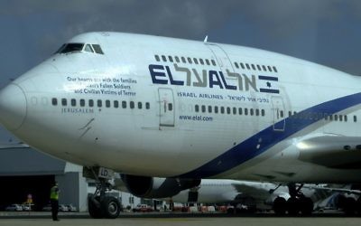 Un Boeing 747 d'El Al. Illustration. (Crédit : Yossi Zeliger/Flash90) El Al Boeing 747-400 at Ben-Gurion International Airport (photo credit: Tsahi Ben-Ami/Flash90)