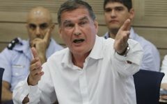Haim Ramon à la Knesset en 2010. (Crédit: Miriam Alster/Flash90)