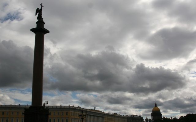 St. Petersbourg cityscape with the Alexander Column and St. Isaacs Cathedral in the background (photo credit: Anna Kaplan/Flash90)