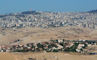 Vue panoramique du Gush Etzion, en Cisjordanie.  (Crédit : Moshe Shai/Flash90)