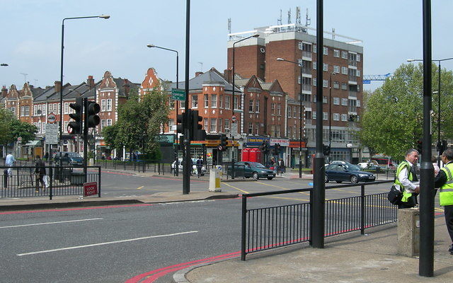 Stamford Hill (Photo Credit:CC BY-SA,Ewan-M/Flickr)
