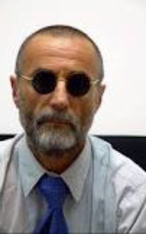 Israeli newspaper reporter and columnist, Yossi Melman (photo credit: Courtesy Yossi Melman)