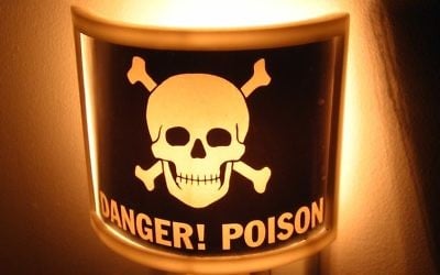 Symbole international de toxicité. (Credit: CC BY Matt Brubek/Flickr) Symbole international de toxicité. (Credit: CC BY Matt Brubek/Flickr)