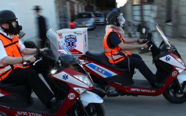 Des secouristes de United Hatzalah. Illustration. (Crédit : Nati Shohat/Flash90)
