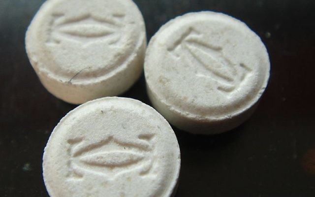 Pilules d'ecstasy (Crédit : Willy Turner/Wikimedia Commons)