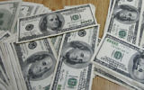 Des dollars américains. Illustration. (Crédit : Abed Rahim Khatib/Flash90)