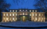 La Maison de la Conférence de Wannsee à Berlin, où le Troisième Reich a conçu la Solution finale en janvier 1942, est aujourd'hui un mémorial et un musée. (Autorisation de la Maison de la Conférence de Wannsee via JTA)