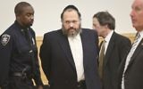 Nechemya Weberman a été reconnu coupable et condamné à 103 ans pour abus sexuel sur mineur, le 16 octobre 2012. (Crédit : Bebeto Matthews/AP Photo)