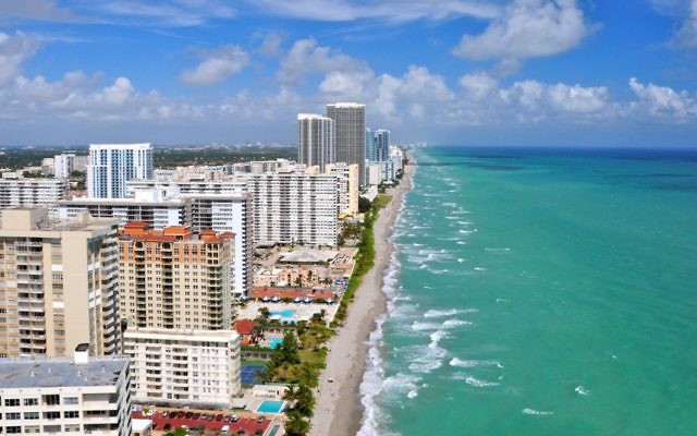 Aventura, Fla., une banlieue de Miami (Crédit : Shutterstock via JTA) Aventura, Fla., une banlieue de Miami (Crédit : Shutterstock via JTA)