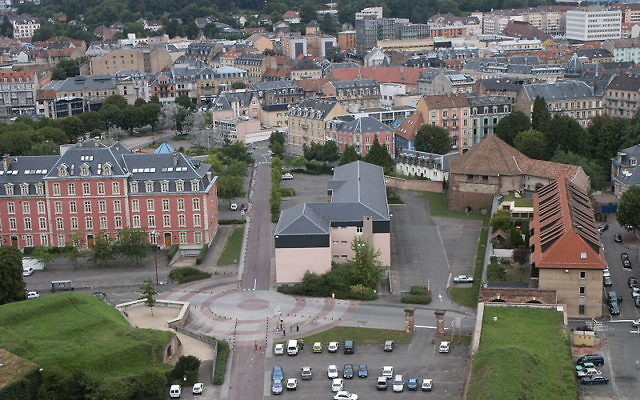 La ville de Belfort. (Crédit : CC BY-SA, Damien Boucard, Wikimedia Commons)