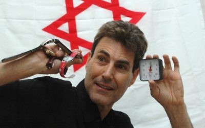 File photo of Israel-British celebrity and self-proclaimed psychic Uri Geller. (Photo credit: Flash 90)
