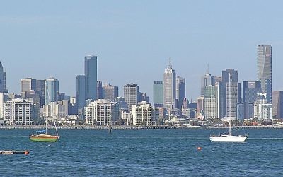 Melbourne, Australie. Illustration. (Crédit : Wikimedia Commons/Donaldytong/File)
