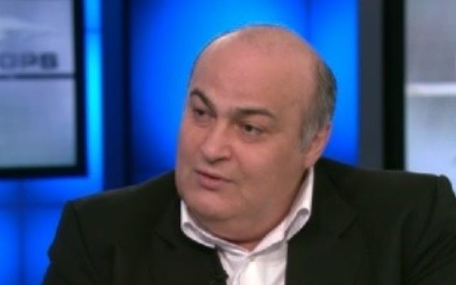 Siamak Moreh Sedgh, député juif iranien, sur CNN, le 29 septembre 2013. (Crédit : capture d'écran CNN)