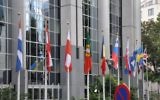 Drapeaux européens devant le  Parlement européen à Bruxelles. Illustration. (Crédit : Francisco Antunes/CC BY/Flickr)