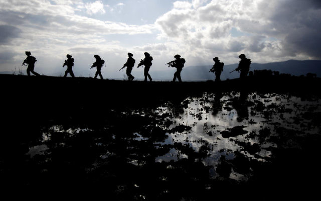 La brigade Golani sur le plateau du Golan. Illustration. (Crédit : Abir Sultan/Flash90)