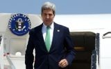 John Kerry, secrétaire d'Etat américain, en charge des négociations de paix entre Israël et l'Autorité paestinienne (Crédit : Matty Stern/Ambassade américaine à Tel Aviv/Flash90)