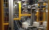 Des bouteilles de soda sont assemblées à l'usine SodaStream à Mishor Adumim (Crédit: Elhanan Miller/TOI)
