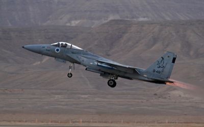 Un jet F15 israélien, novembre 2013 (Crédit : Ofer Zidon/Flash90)