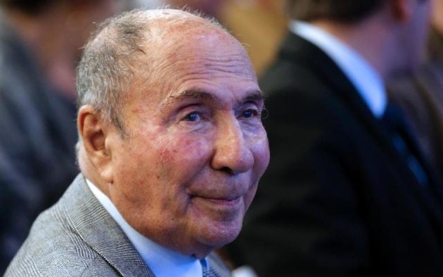 Serge Dassault à Paris, le 17 octobre 2013 (Crédit : AFP/Archives Francois Guillot)