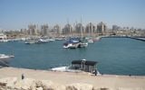 Le port d'Ashdod (Crédit : Avraham Krichevsky/domaine publique/Wikimedia Commons)