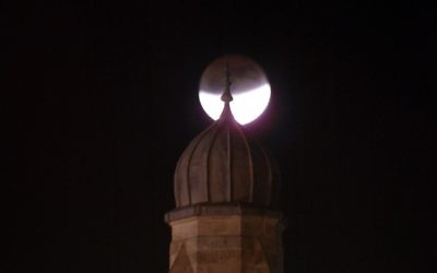 Une photo illustrative d'une mosquée à Jérusalem (Crédit : Uri Lenz/Flash90)