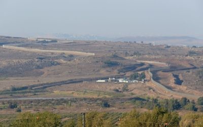La frontière israélo-syrienne, vue du côté israélien, au Plateau du Golan (Crédit : Gili Yaari/Fllash 90)