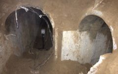 Le tunnel découvert pris en photo par l'armée israélienne (Crédit : Porte-parole de l'armée israélienne)